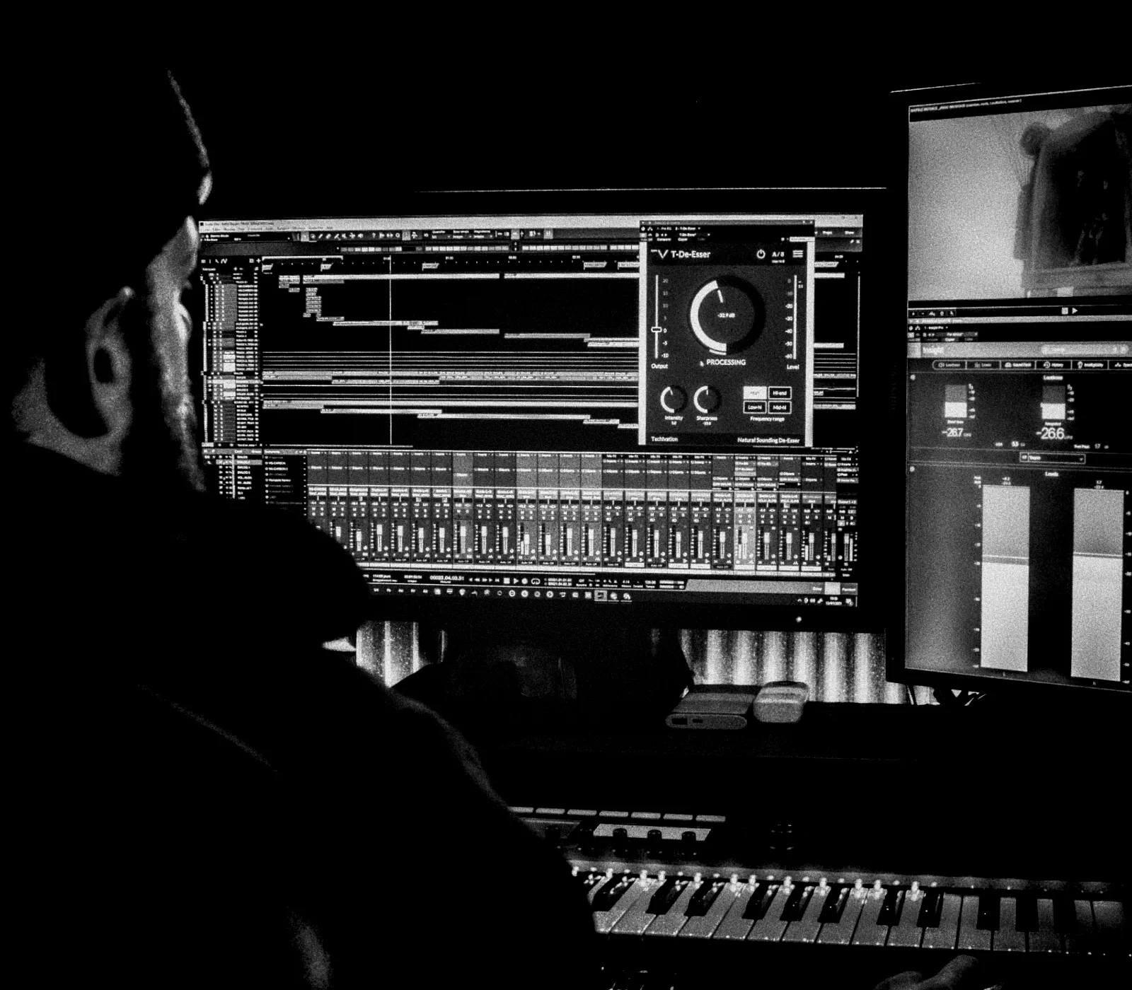 Tour visual treatment in cinematic black and white
